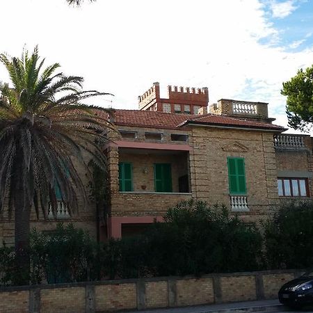 Appartamento Esmeralda Tortoreto Bagian luar foto